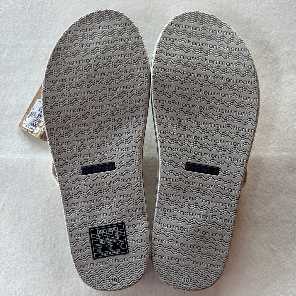 Hari Mari Dunes Waterproof Boat Safe Flip Flops in Cloud (10) - Picture 7 of 17
